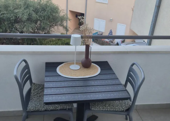 דירה Sea View M *