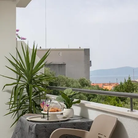 Apartment Sea View M Podgora